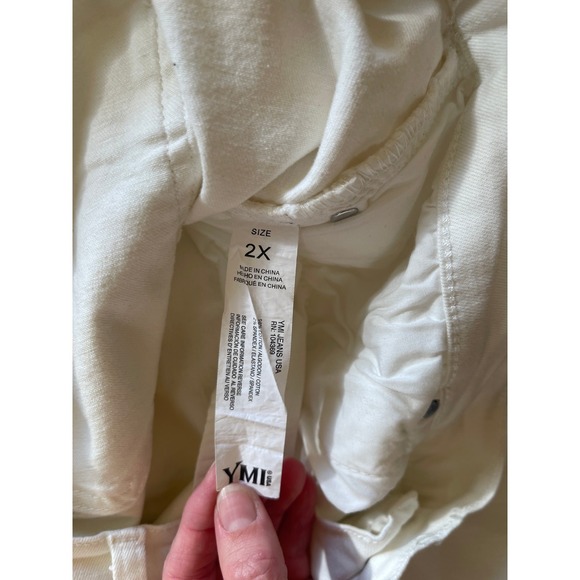 YMI Jeans Women's Cream Cropped Straight Leg Pants Size 2X - Picture 3 of 6